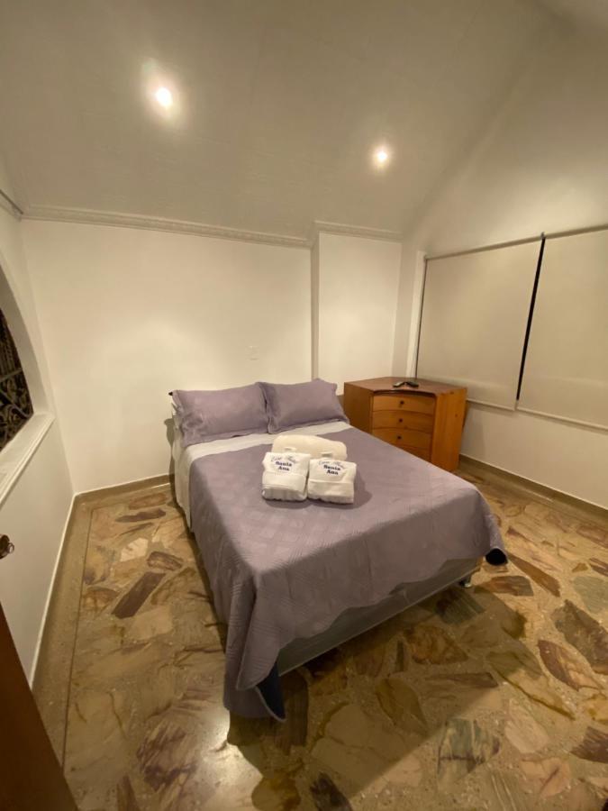 Santa Ana Luxury Rentals Hotel โบโกตา ภายนอก รูปภาพ