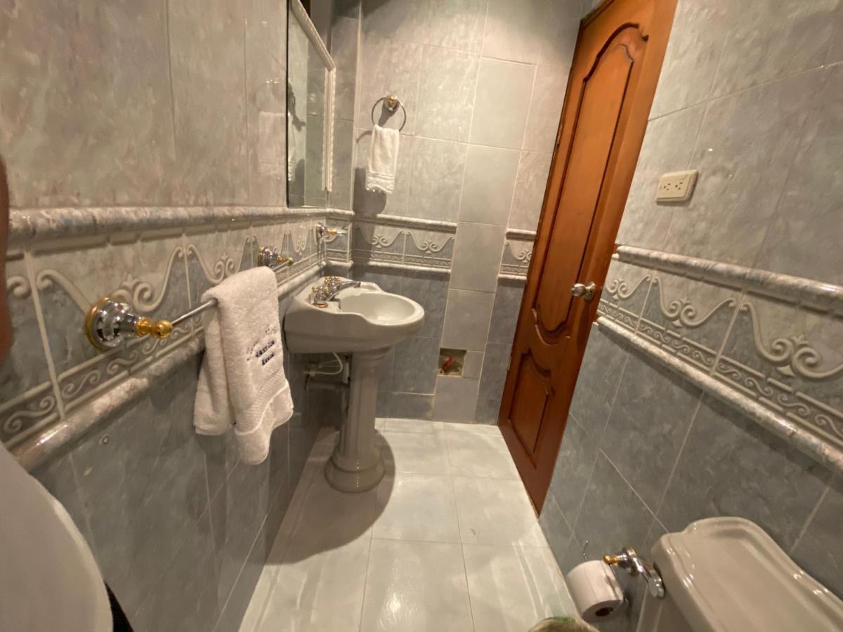 Santa Ana Luxury Rentals Hotel โบโกตา ภายนอก รูปภาพ